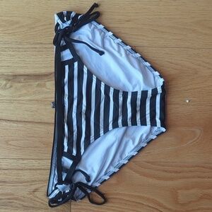 La Vie en Rose Aqua. B&W Striped Side-Tie Brazilian Bikini Bottom. Size Med.